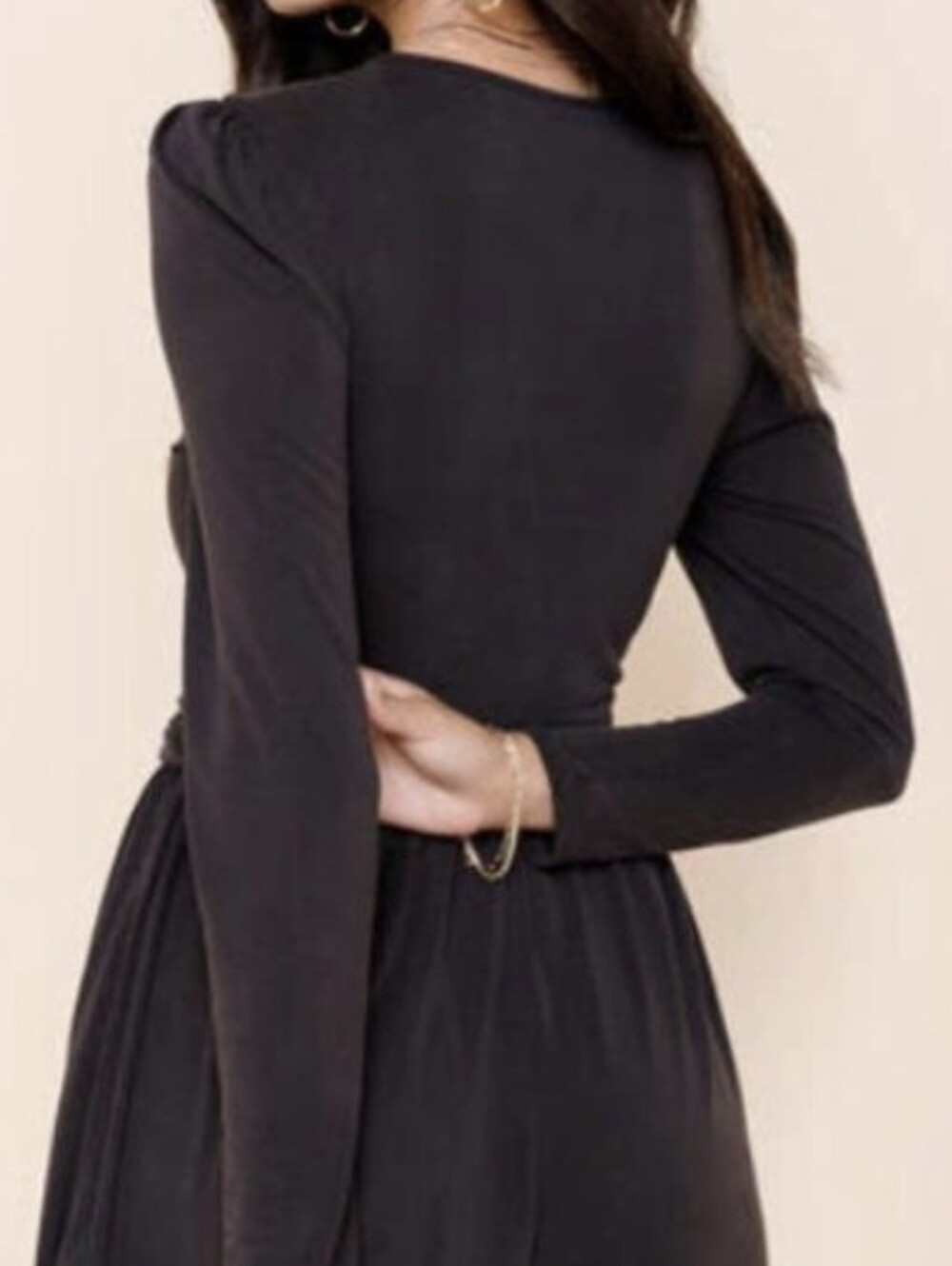 Francesca's Dee Elly Black Lightweight Long Sleeve Pleated Shoulder Romper, XS - Picture 2 of 11